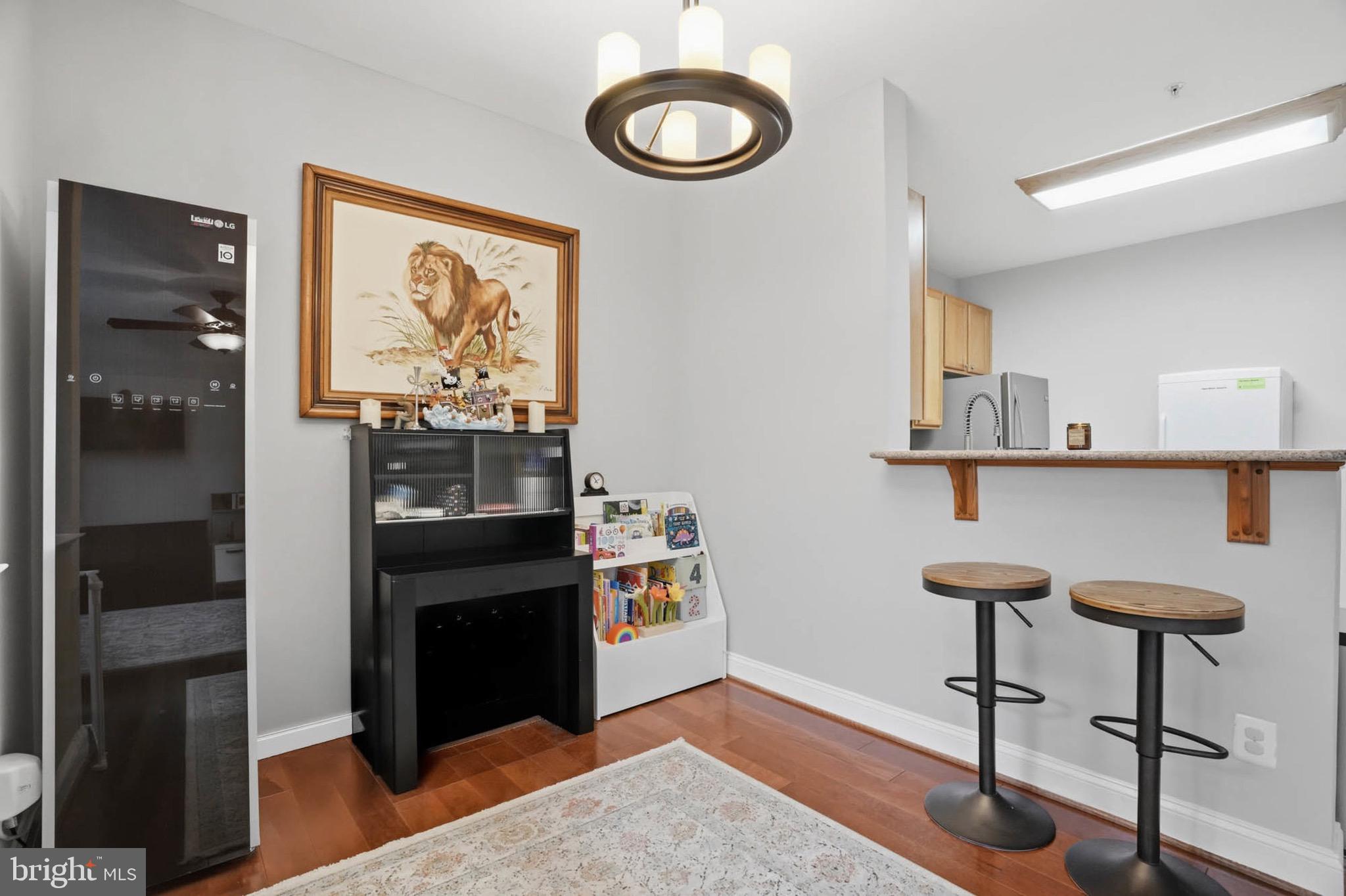 RIVER COLONY - Residential