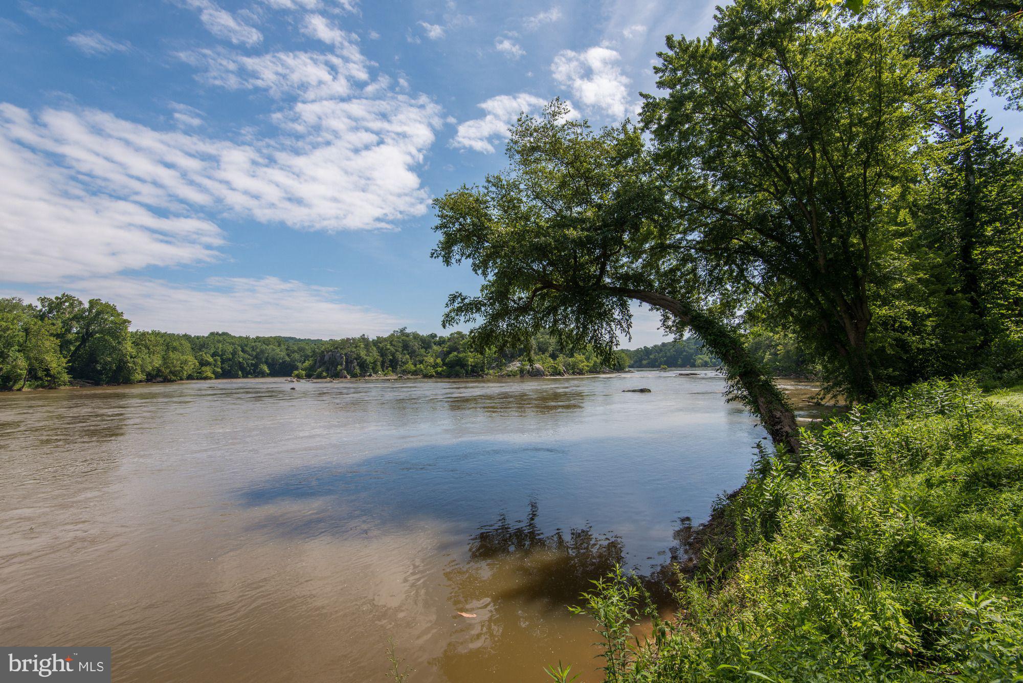 POTOMAC KNOLLS - Residential