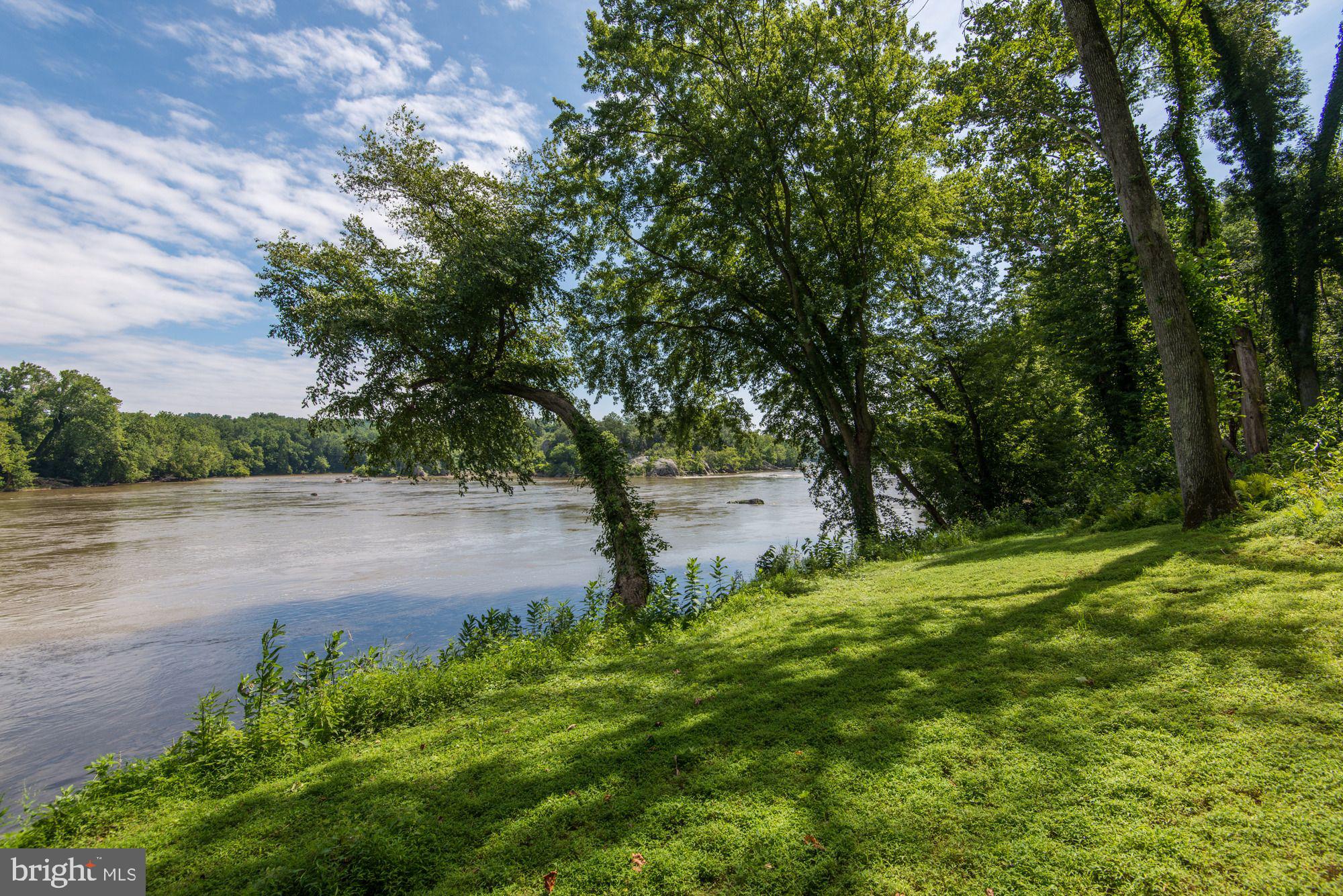 POTOMAC KNOLLS - Residential