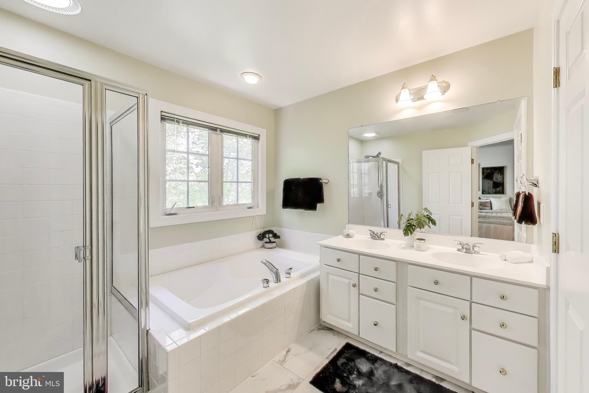 LAUREL CREST - Residential