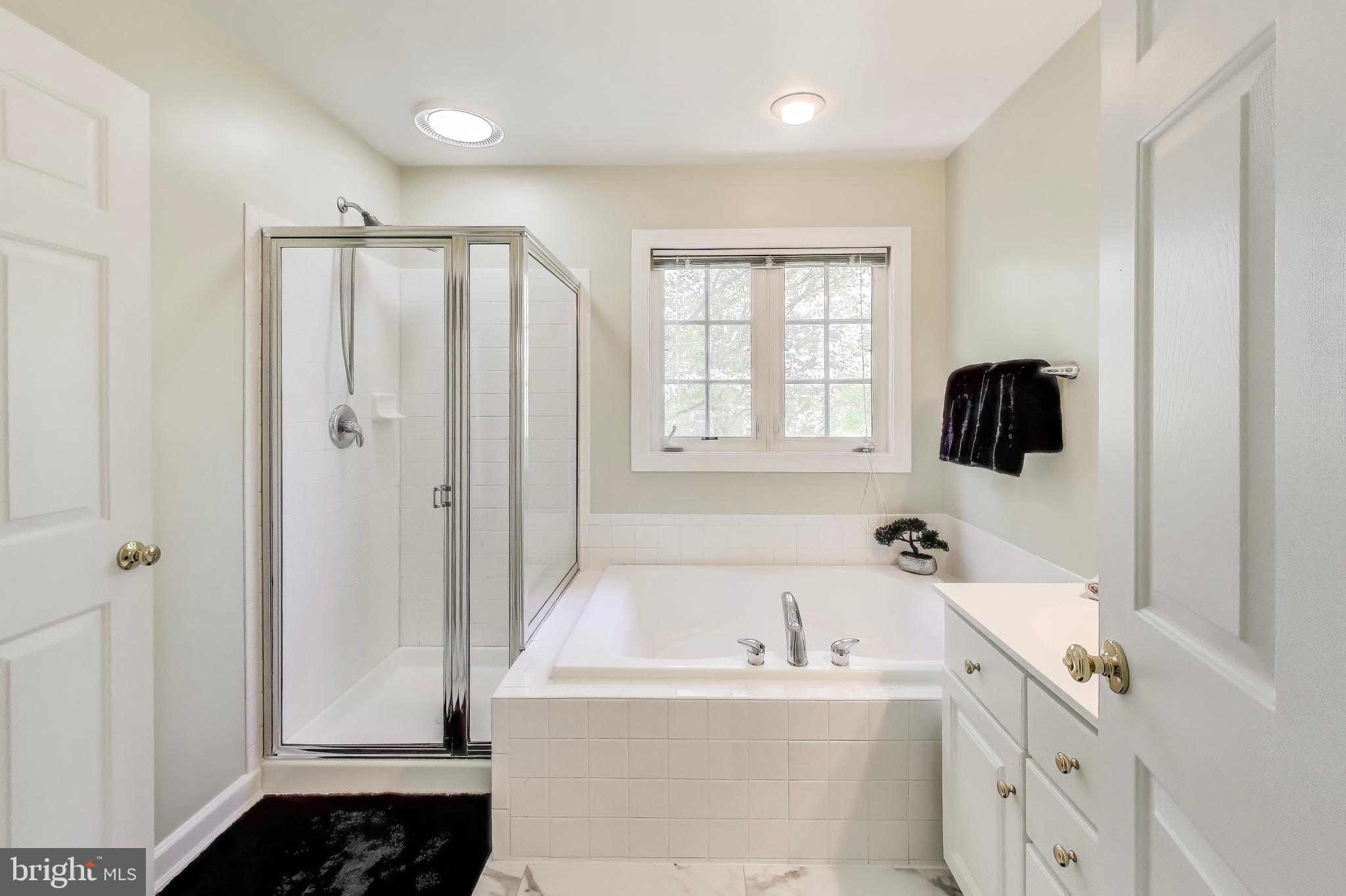 LAUREL CREST - Residential