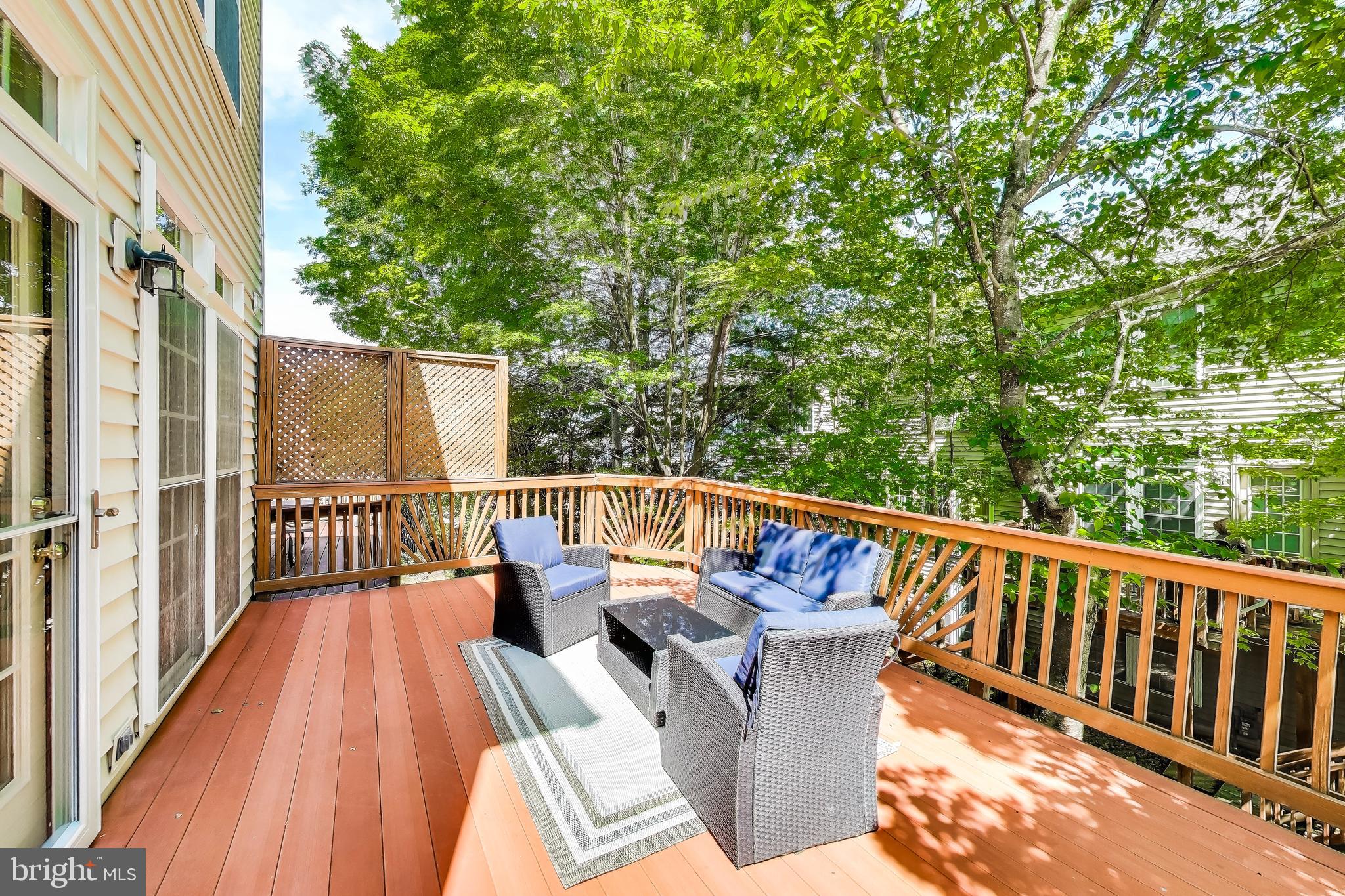 LAUREL CREST - Residential