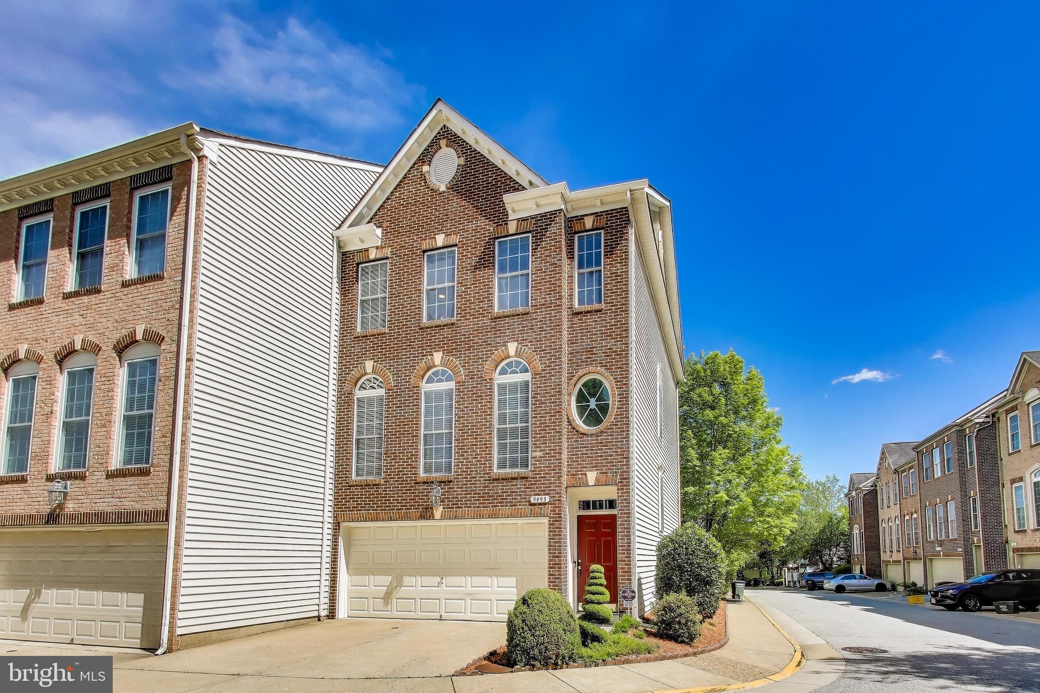 LAUREL CREST - Residential