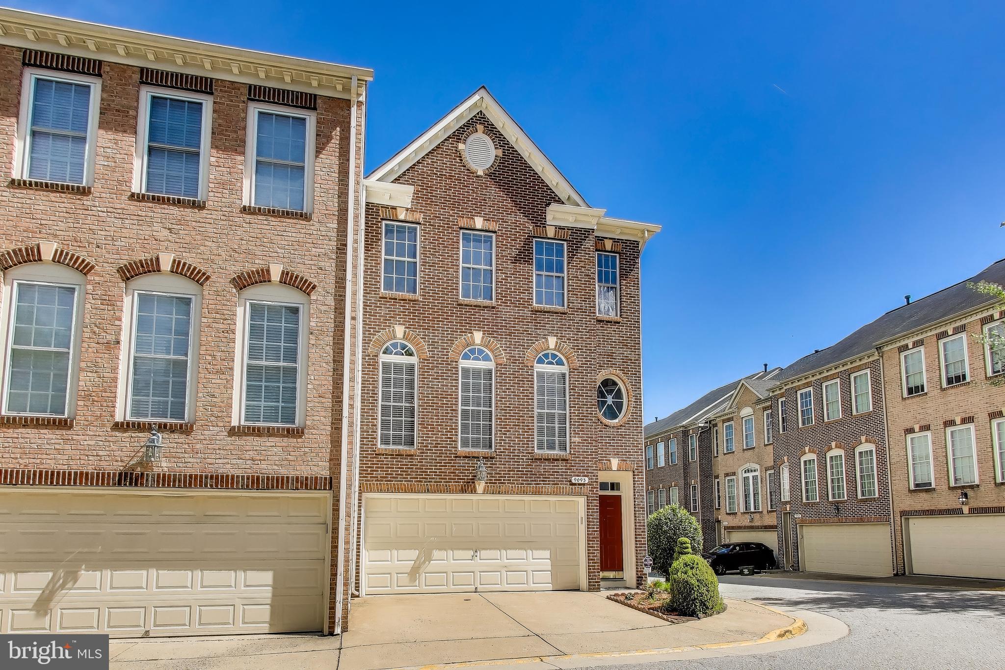 LAUREL CREST - Residential