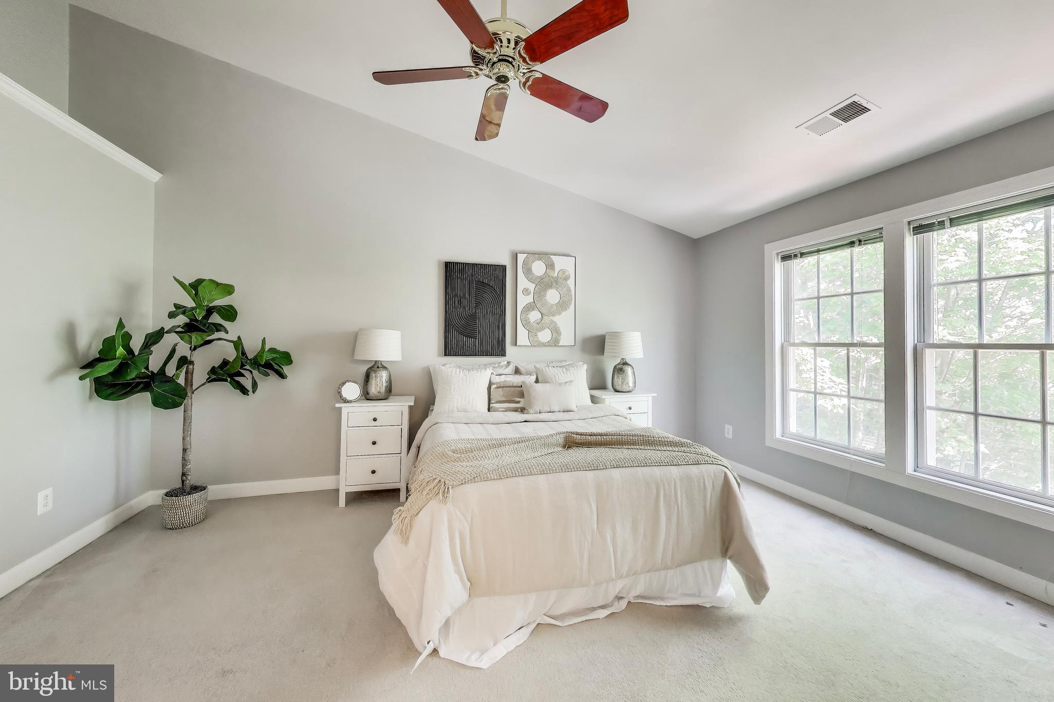 LAUREL CREST - Residential