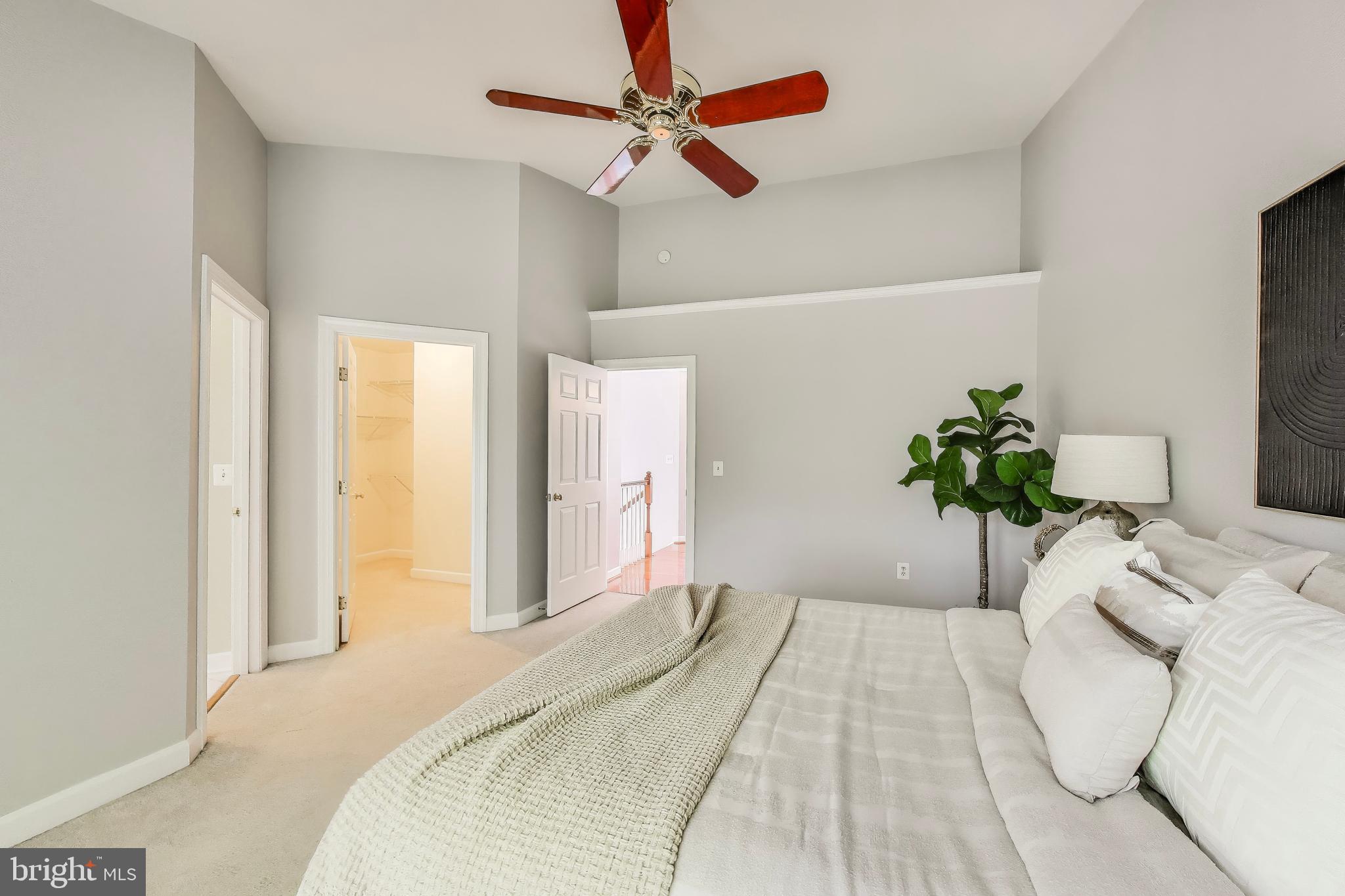 LAUREL CREST - Residential