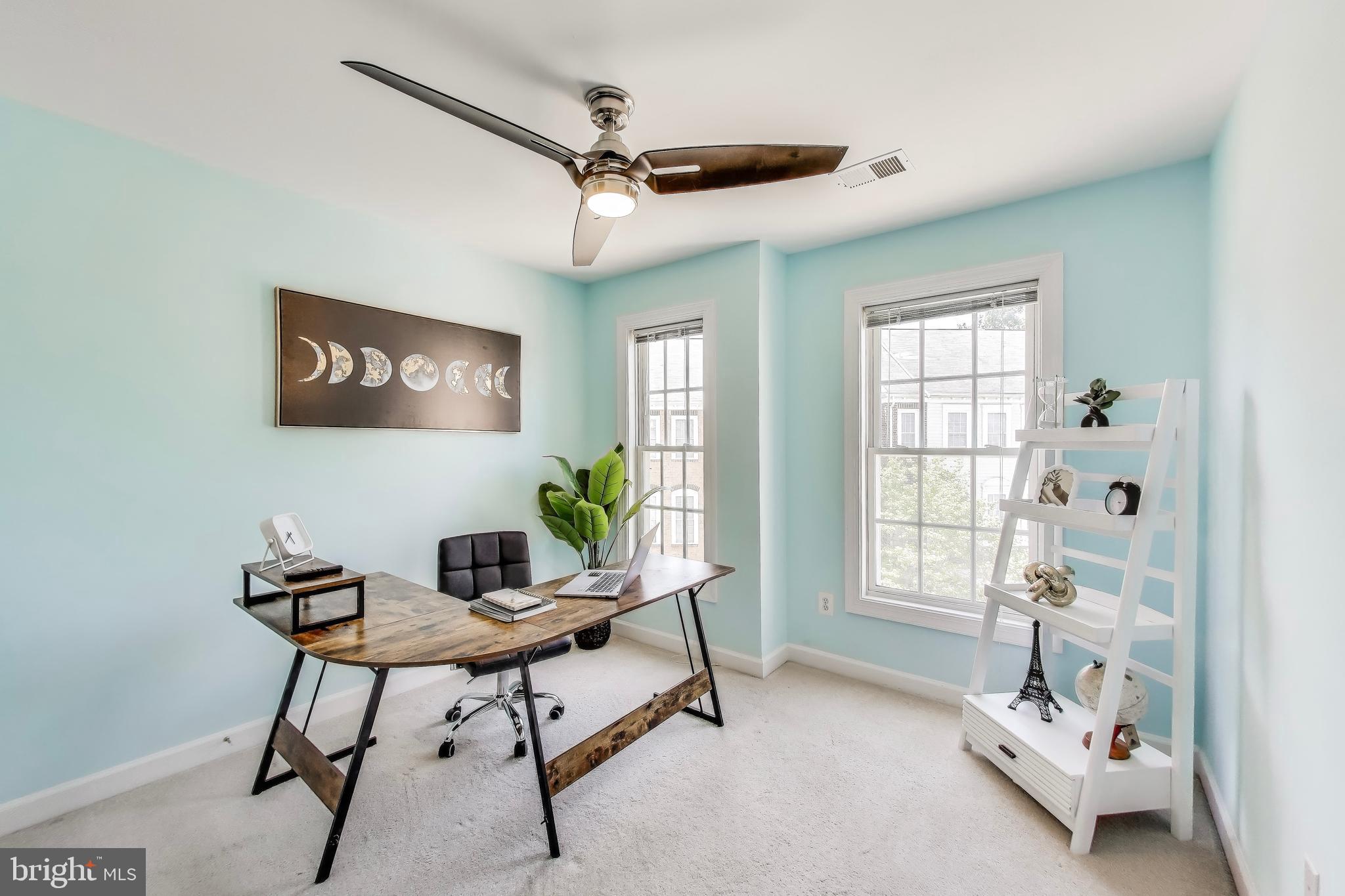 LAUREL CREST - Residential