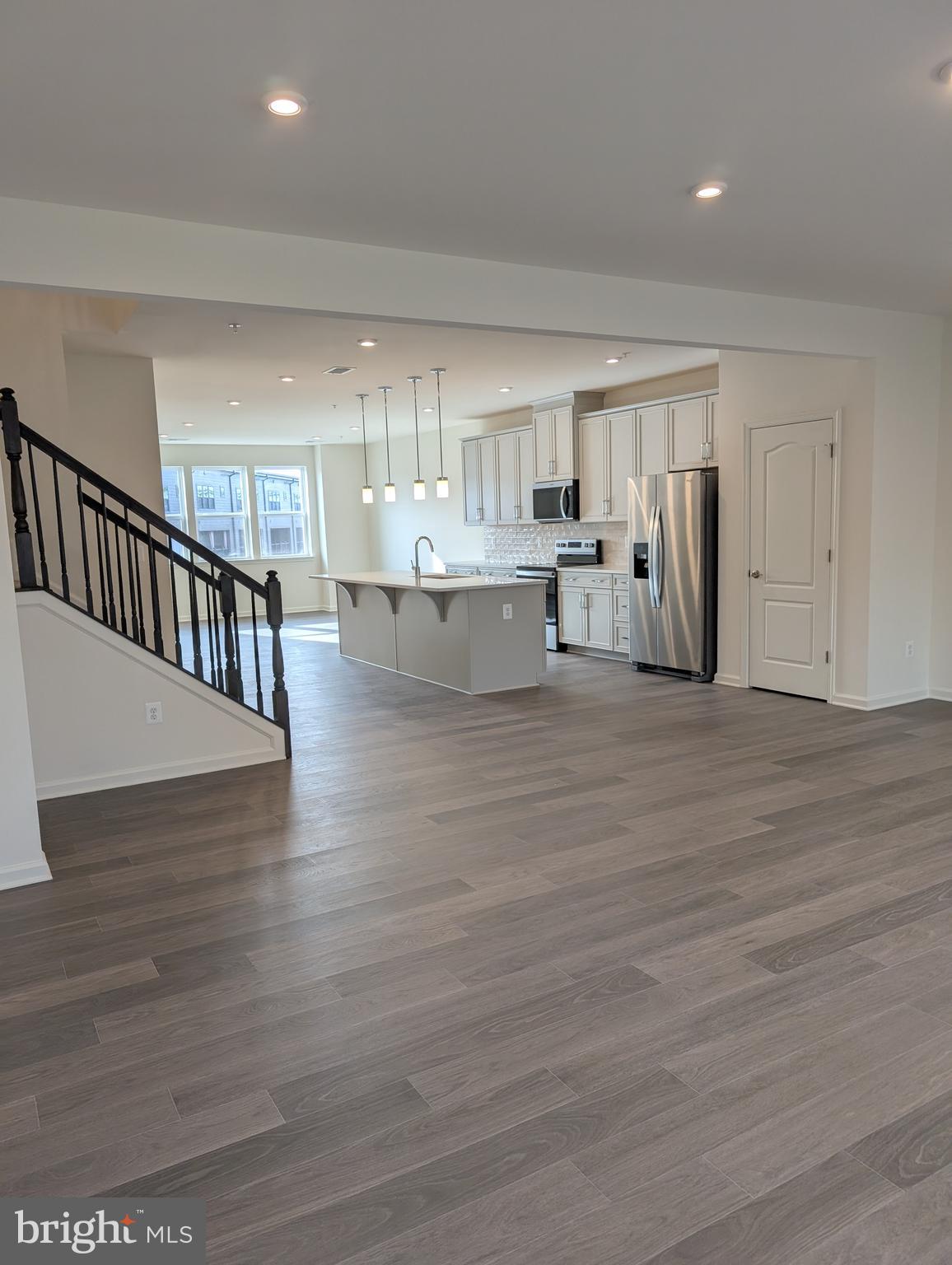 PADDOCK POINTE - Residential Lease