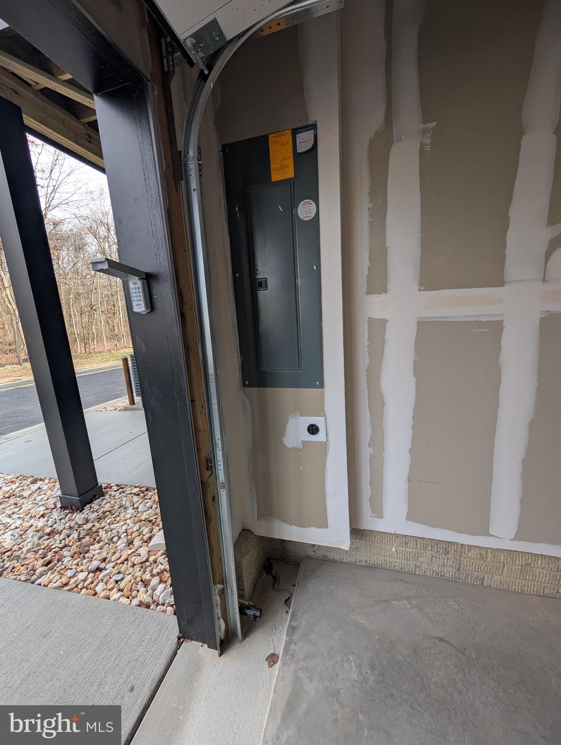 PADDOCK POINTE - Residential Lease