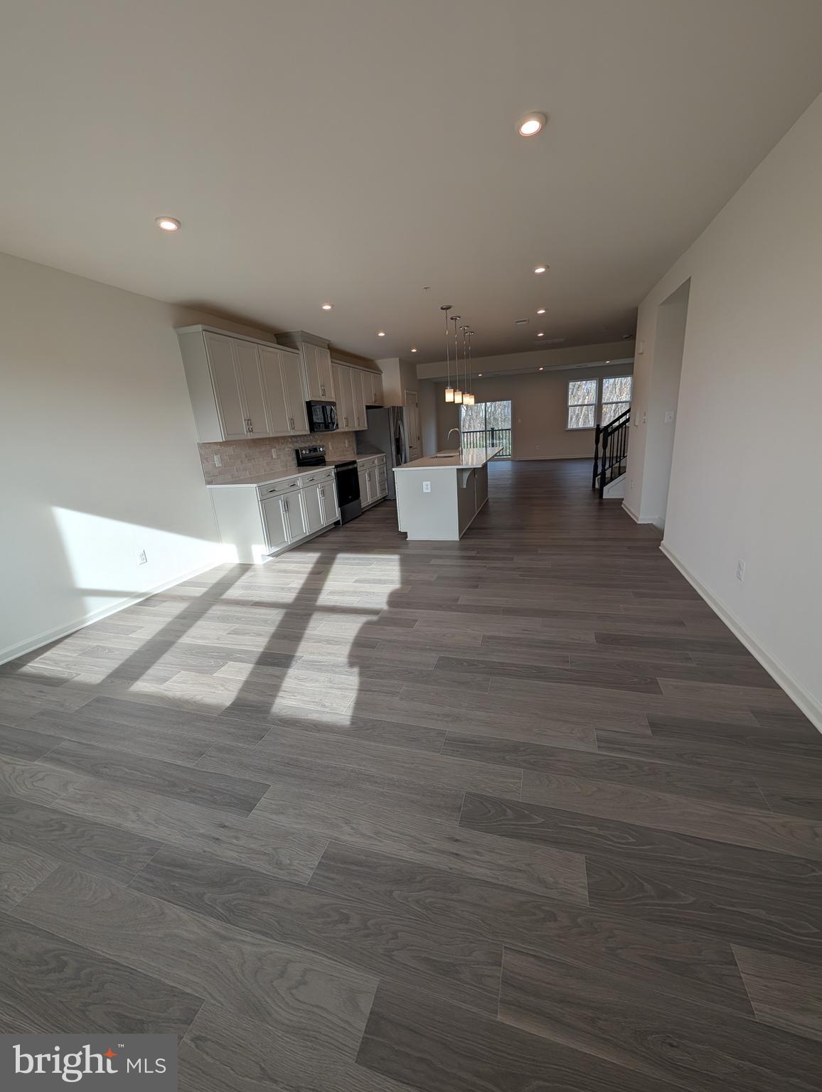 PADDOCK POINTE - Residential Lease