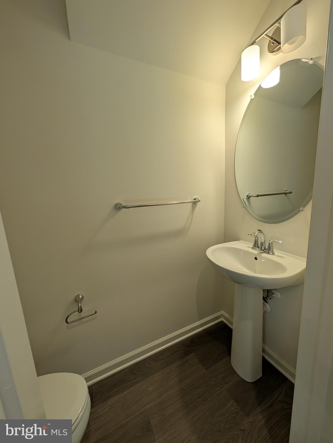 PADDOCK POINTE - Residential Lease