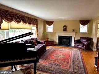 LAYTONSVILLE OUTSIDE - Residential