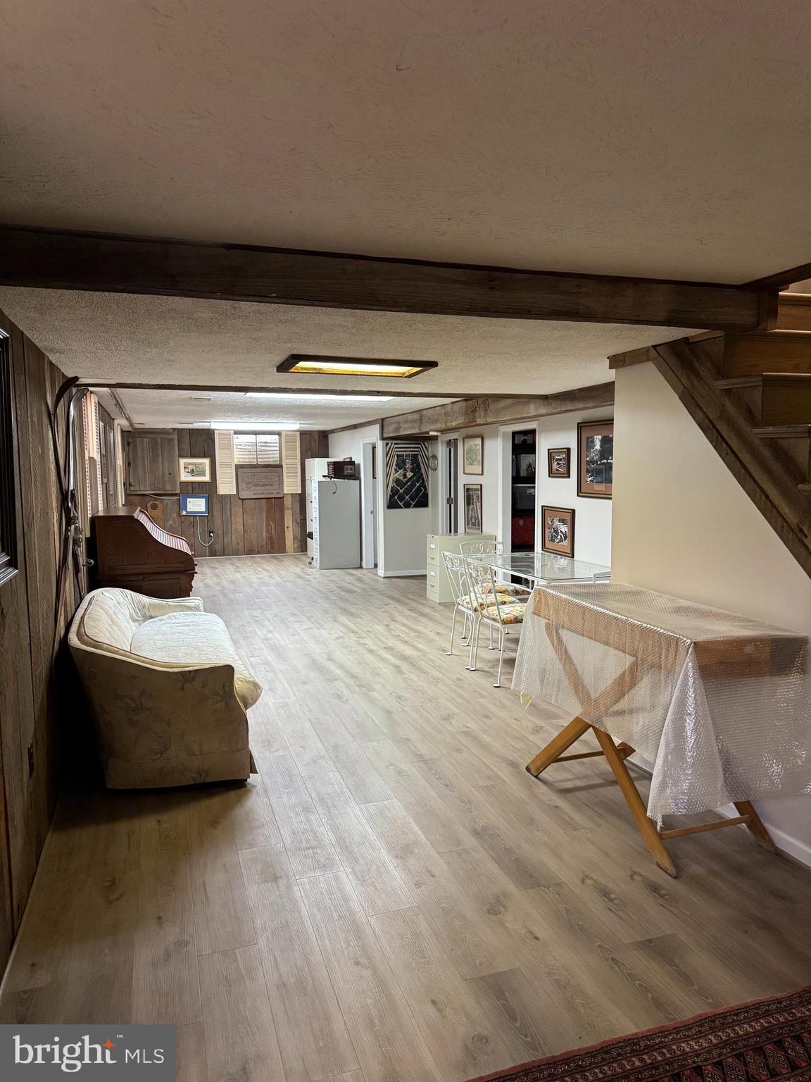 LAYTONSVILLE OUTSIDE - Residential