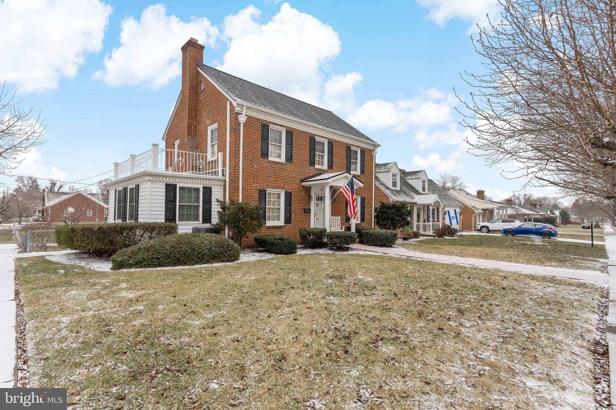BERKELEY MANOR - Residential