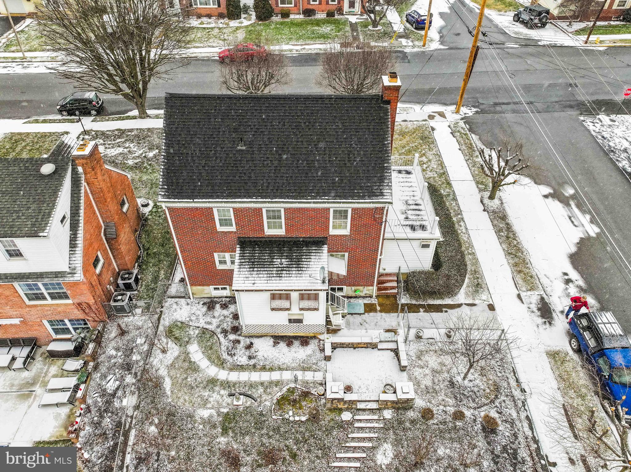 BERKELEY MANOR - Residential