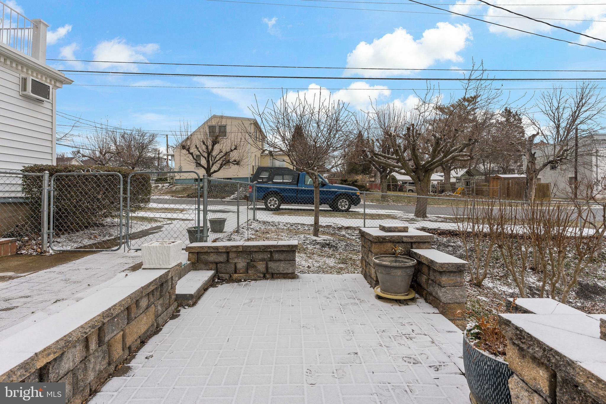 BERKELEY MANOR - Residential