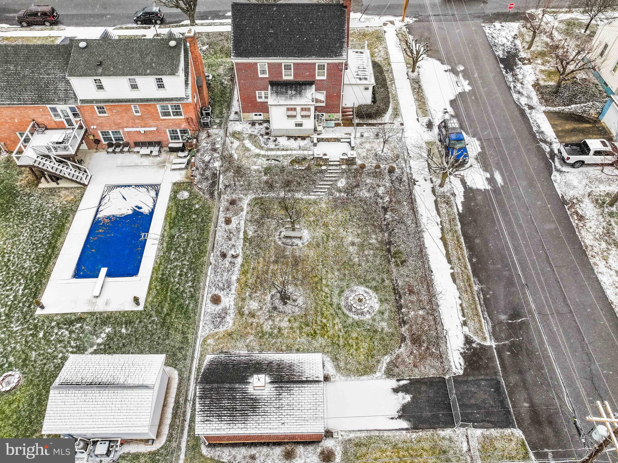 BERKELEY MANOR - Residential