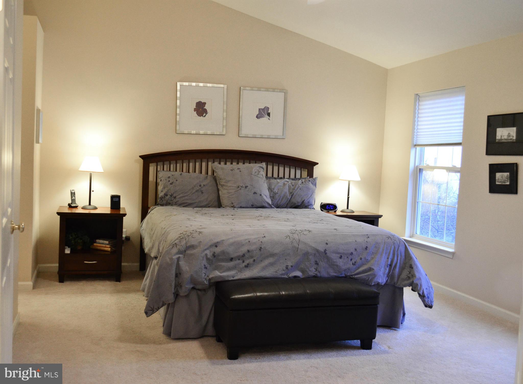 SOUTH RIDING - Residential