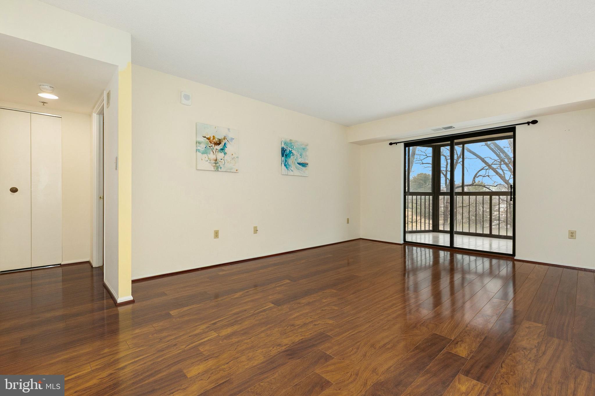 LEISURE WORLD - Residential