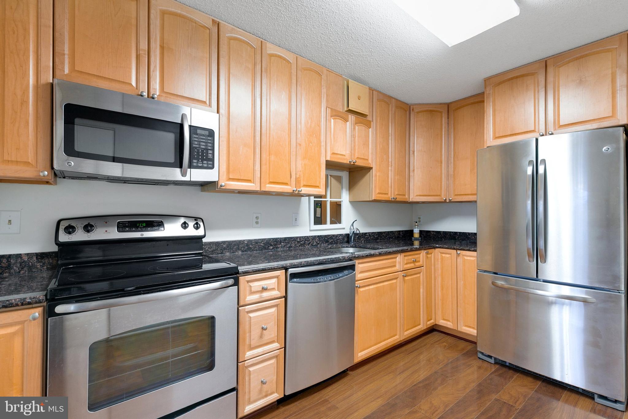 LEISURE WORLD - Residential