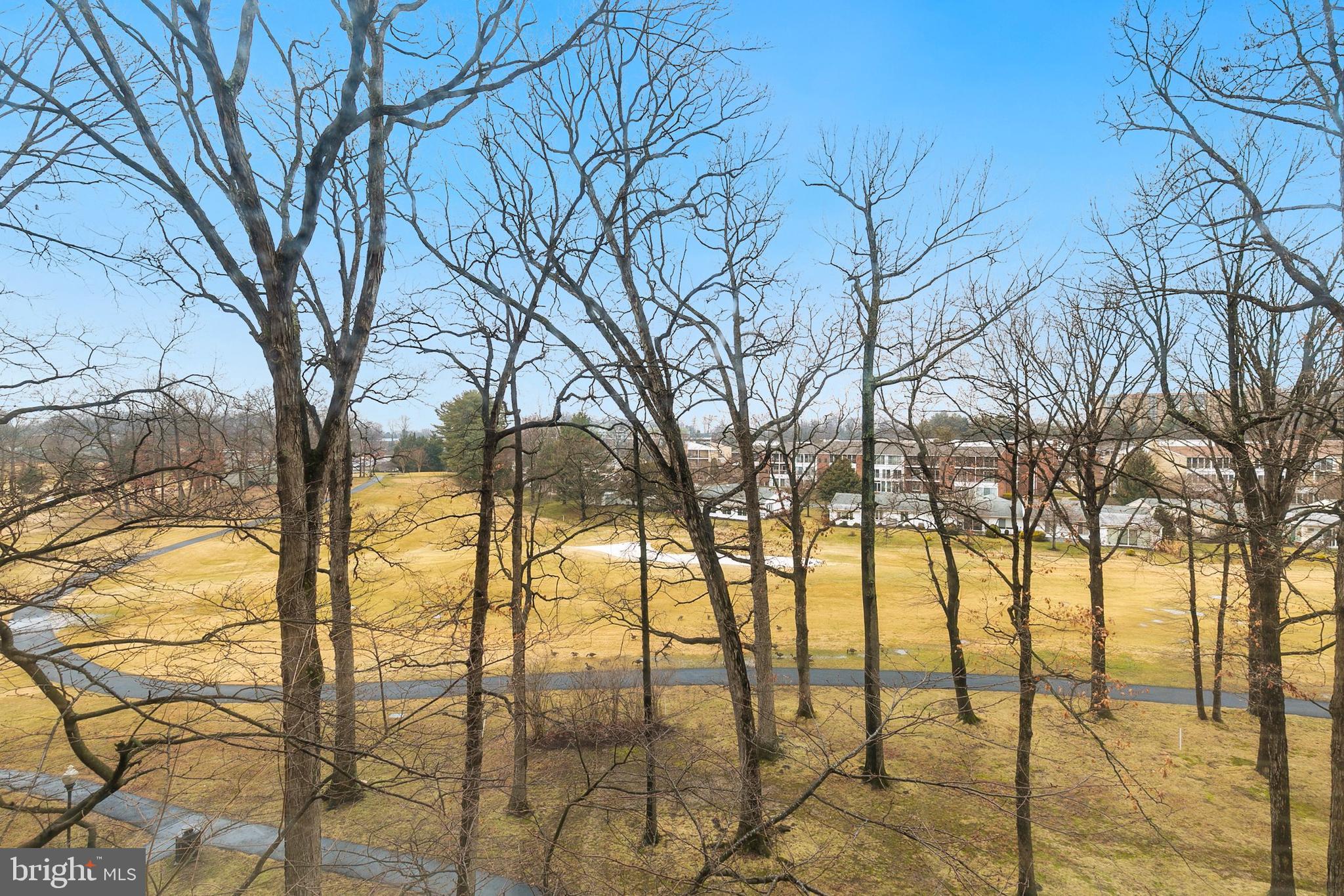 LEISURE WORLD - Residential