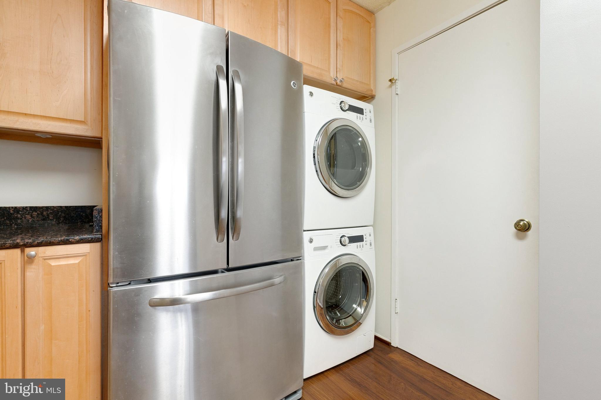 LEISURE WORLD - Residential