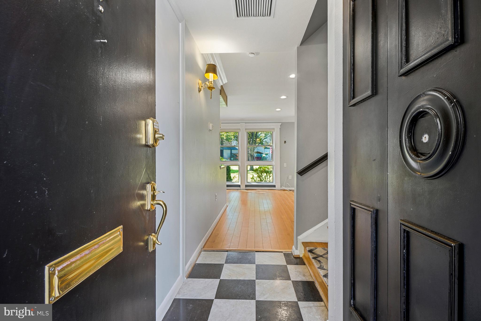 3520 CHISWICK COURT 37-C