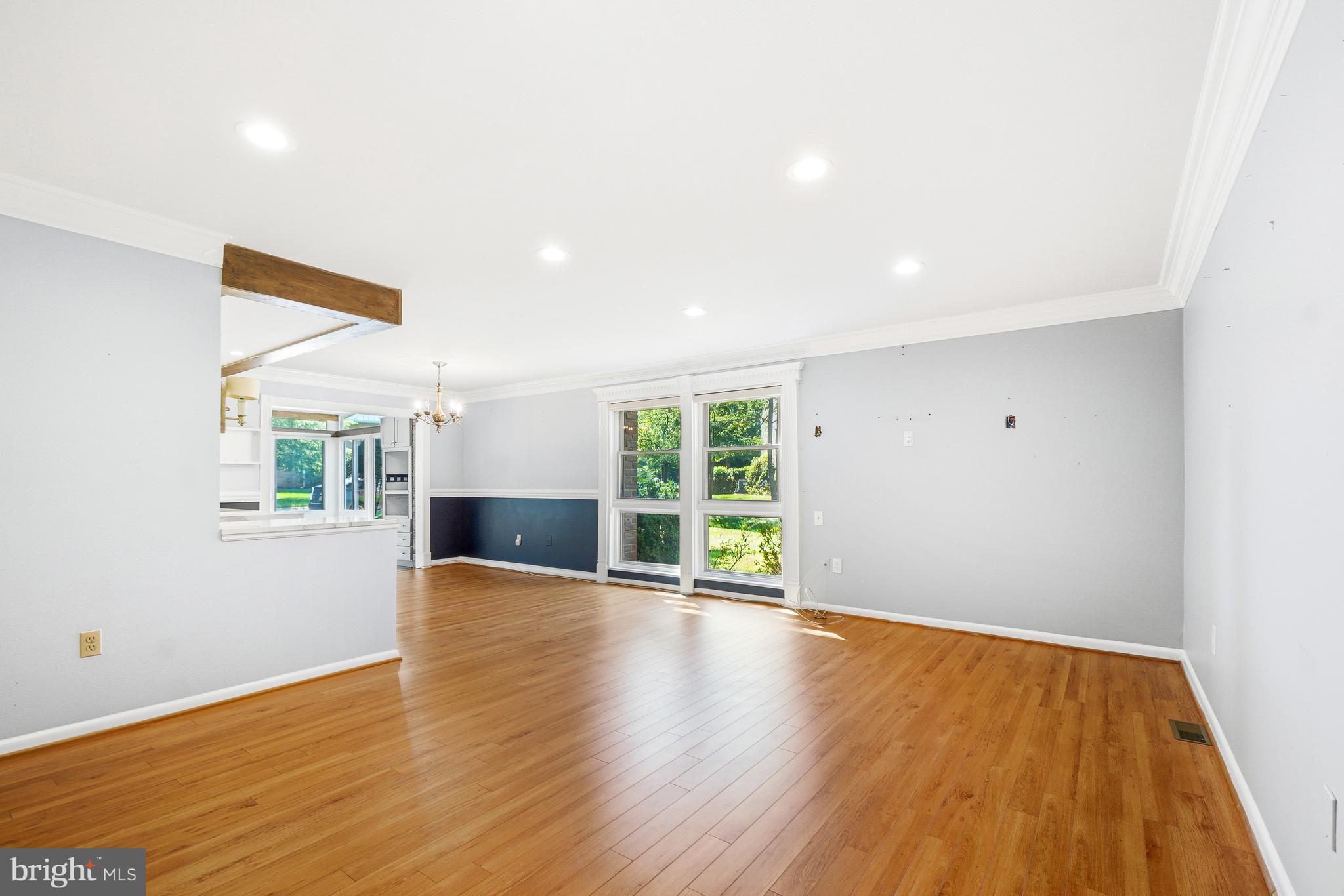 3520 CHISWICK COURT 37-C