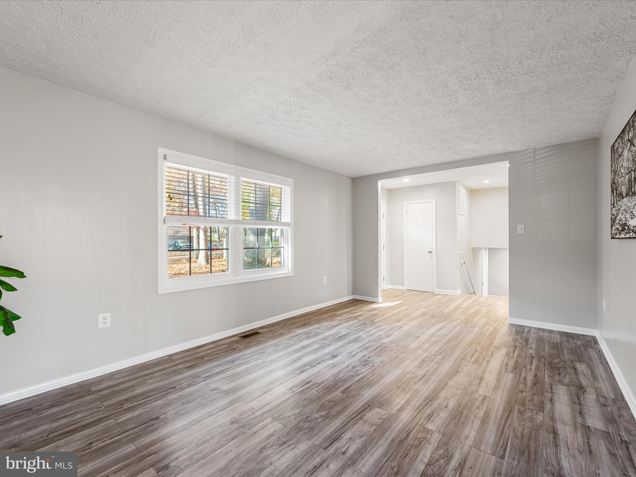 SHADY ACRES - Residential