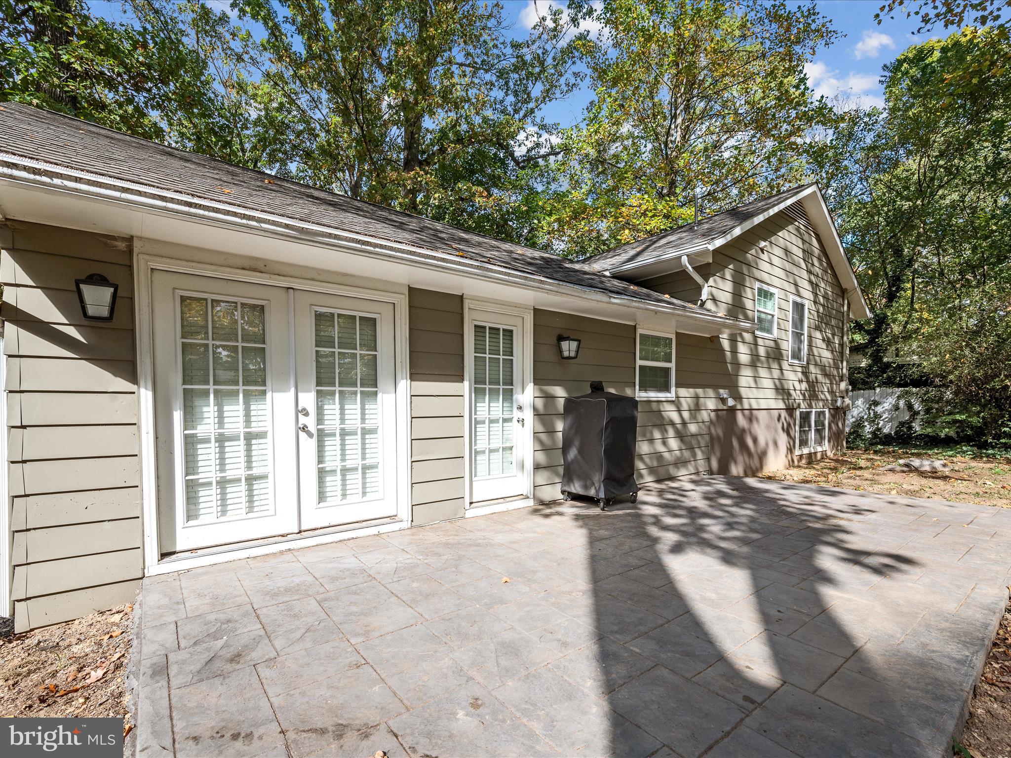 SHADY ACRES - Residential