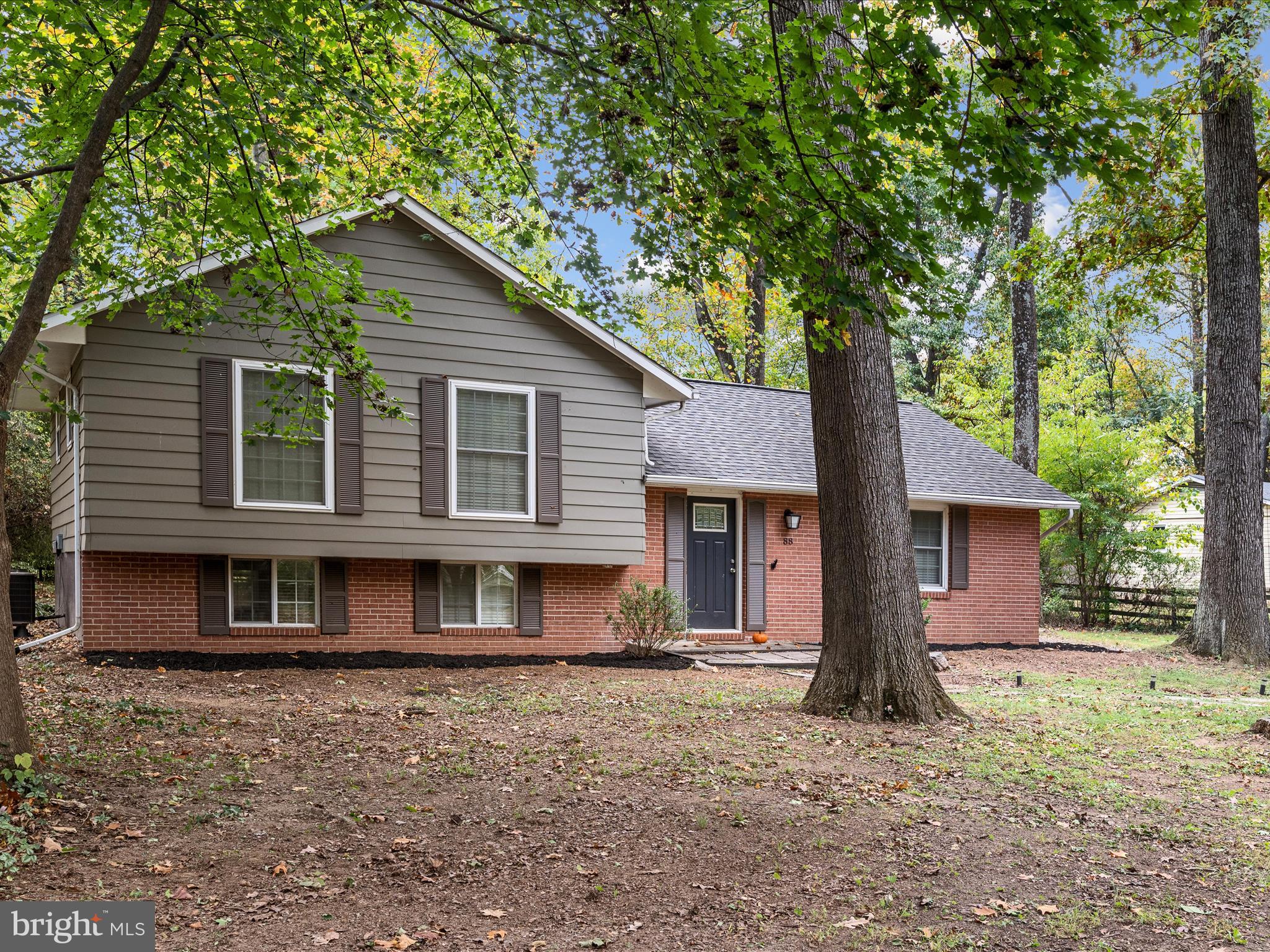 SHADY ACRES - Residential