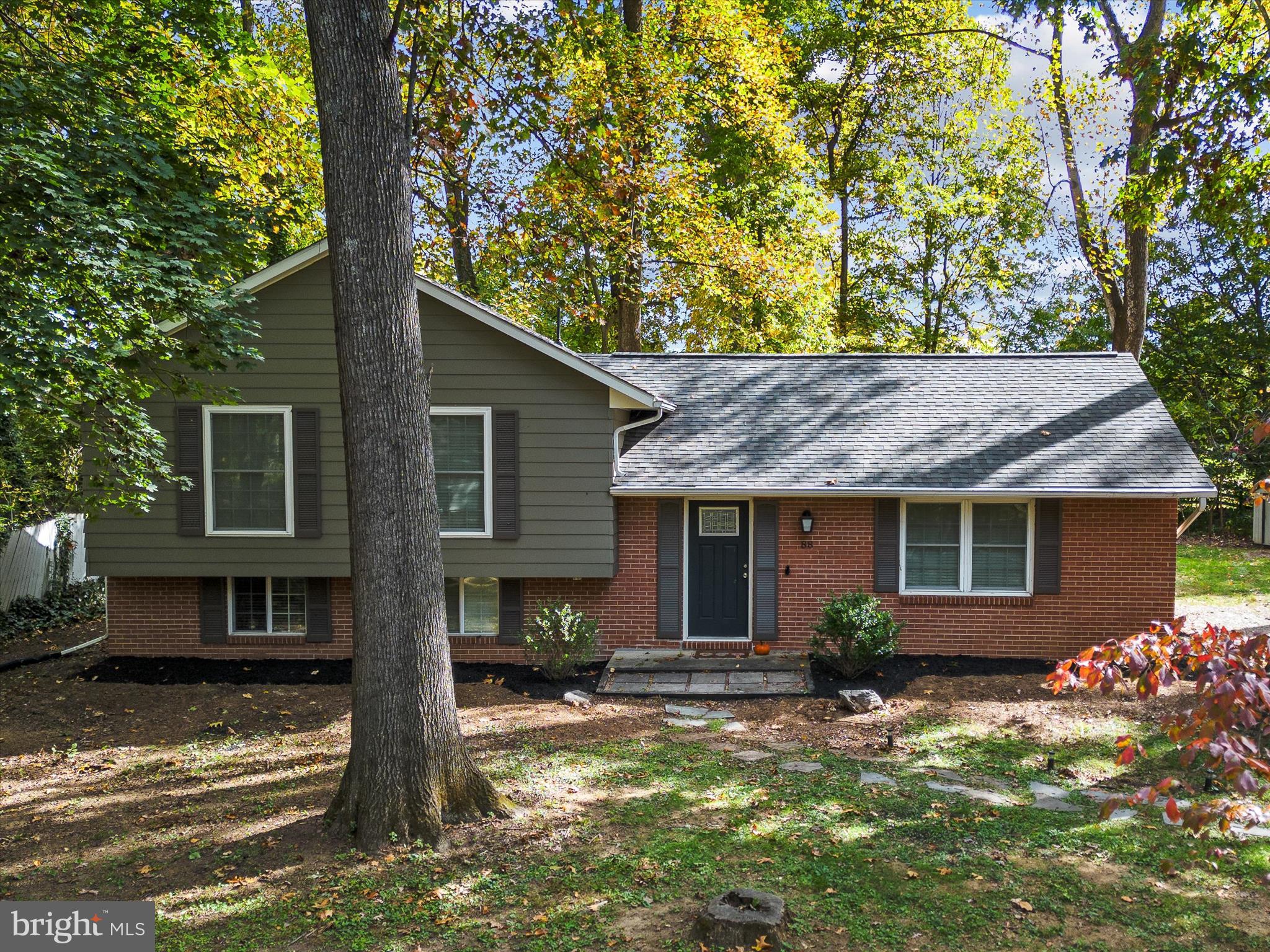 SHADY ACRES - Residential