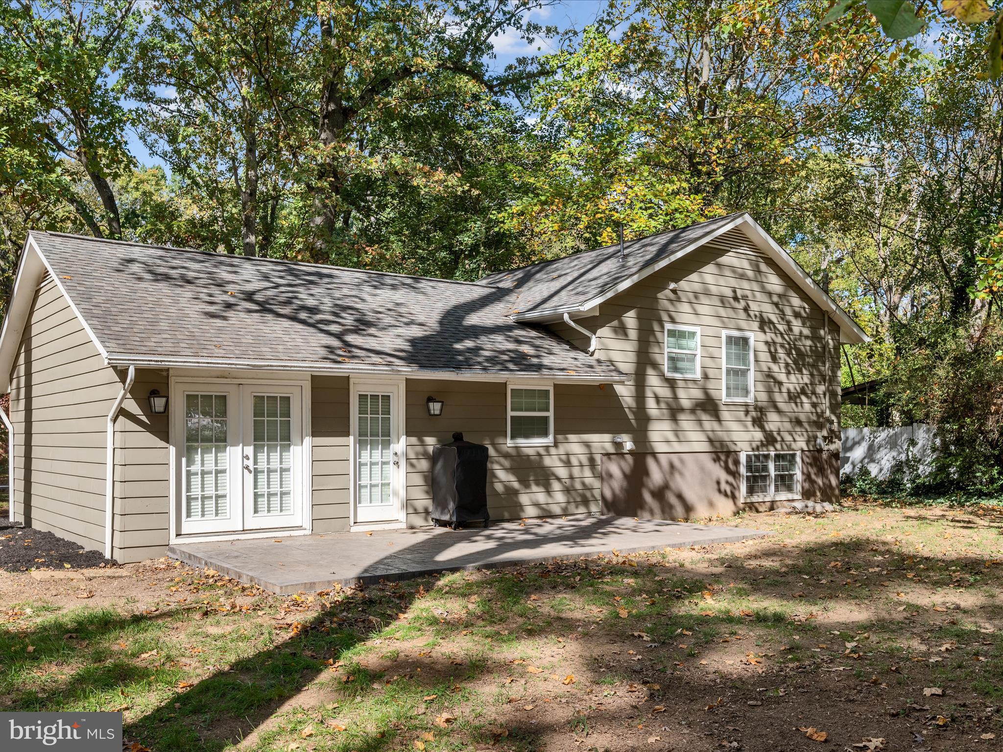 SHADY ACRES - Residential