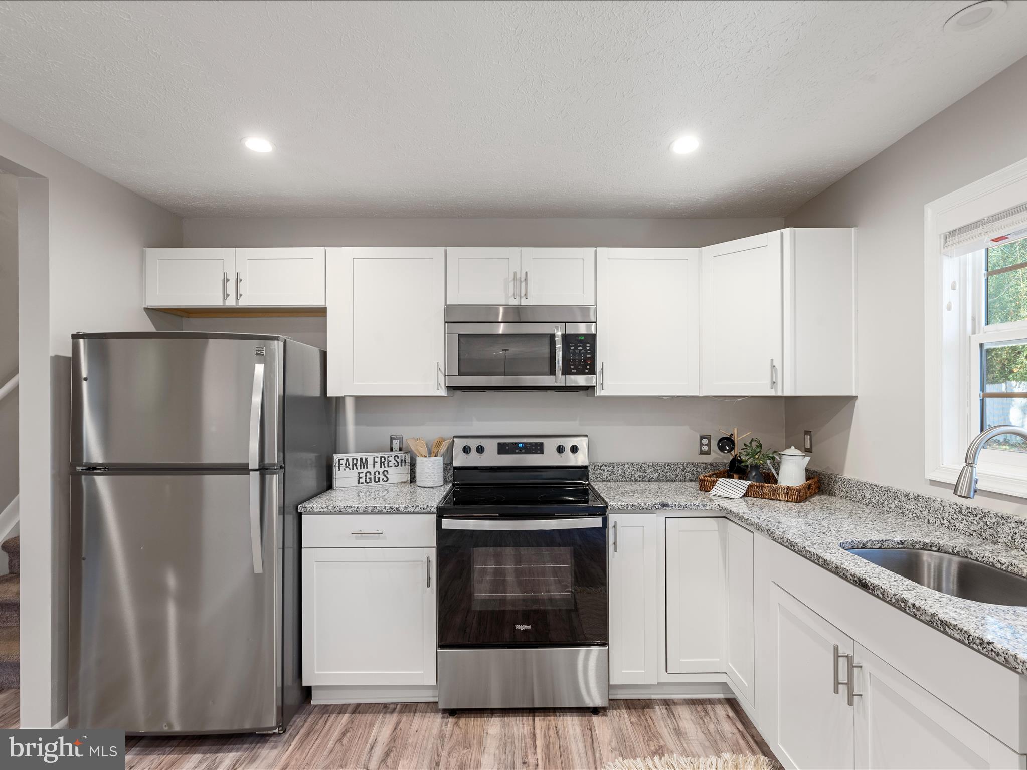 SHADY ACRES - Residential