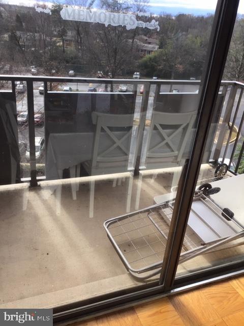 WOODLAKE TOWERS - Residential