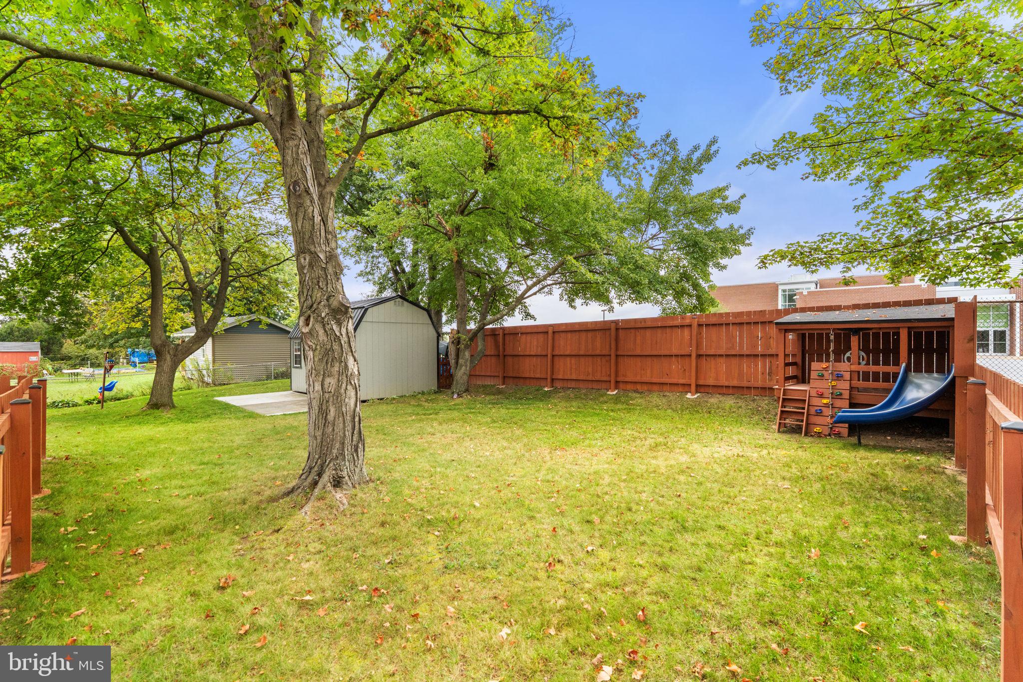 EASTVIEW - Residential