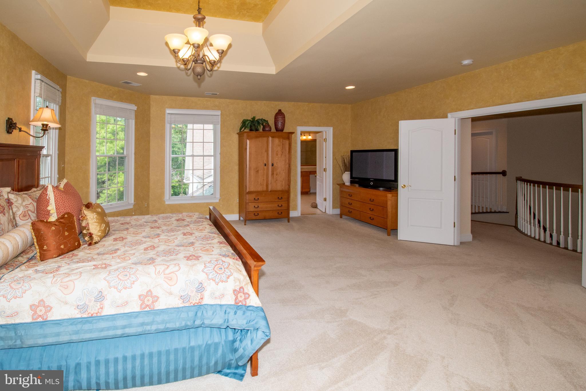 11379 SENECA KNOLL DRIVE