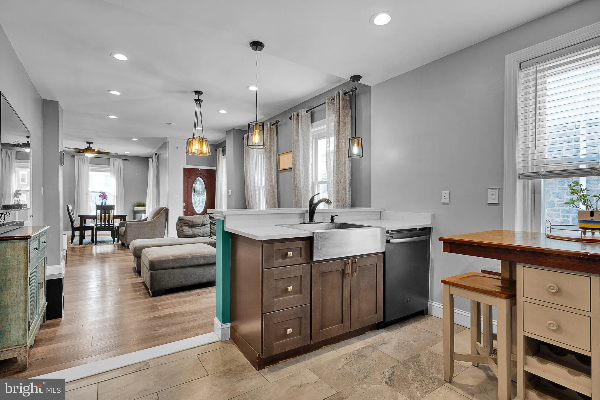 Jenkintown, Pennsylvania 19046, United States, 4 Bedrooms Bedrooms, ,3 BathroomsBathrooms,Residential,Pending,19102