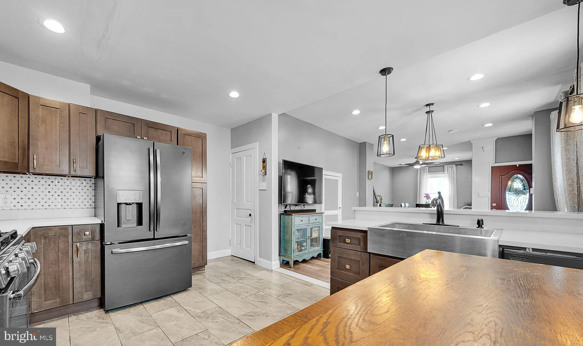 Jenkintown, Pennsylvania 19046, United States, 4 Bedrooms Bedrooms, ,3 BathroomsBathrooms,Residential,Pending,19102