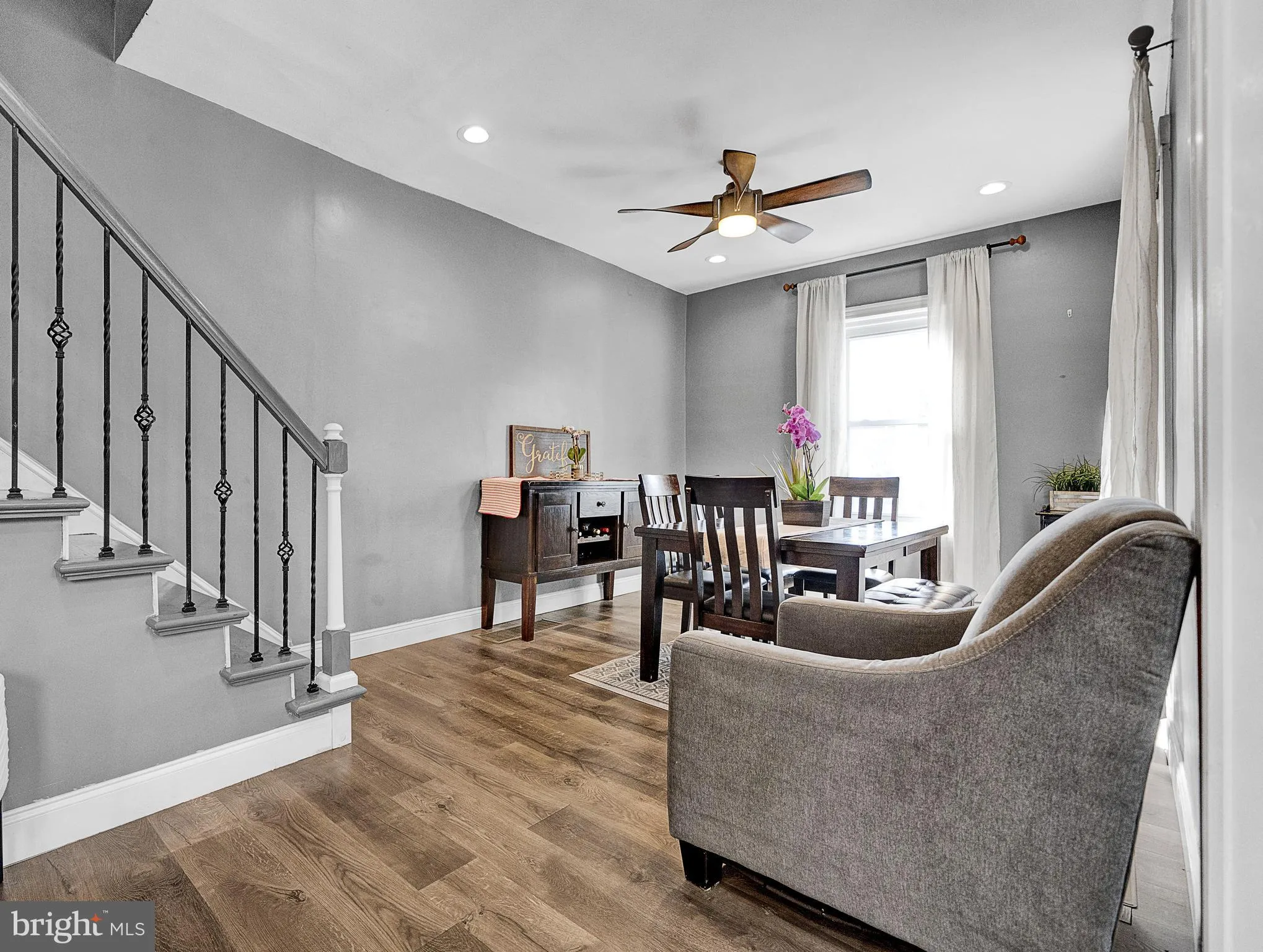 Jenkintown, Pennsylvania 19046, United States, 4 Bedrooms Bedrooms, ,3 BathroomsBathrooms,Residential,Pending,19102