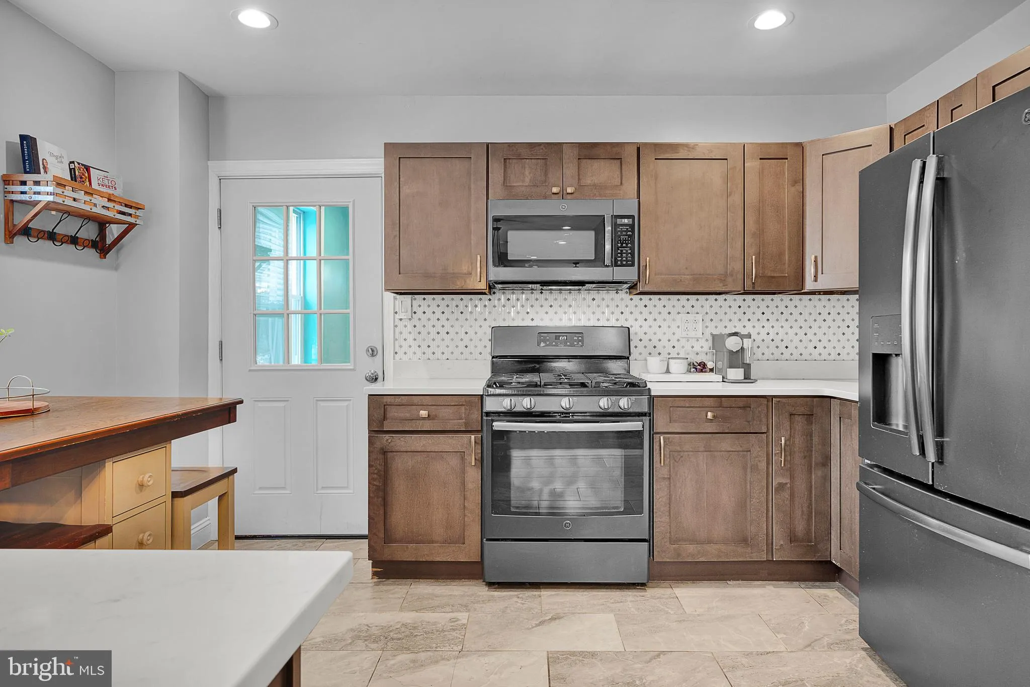 Jenkintown, Pennsylvania 19046, United States, 4 Bedrooms Bedrooms, ,3 BathroomsBathrooms,Residential,Pending,19102