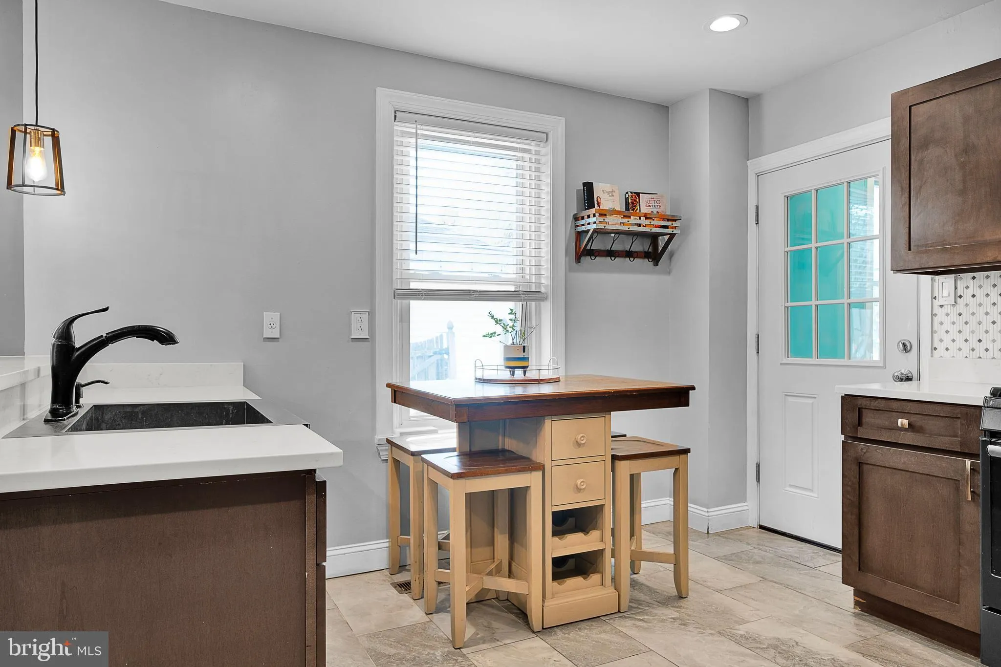 Jenkintown, Pennsylvania 19046, United States, 4 Bedrooms Bedrooms, ,3 BathroomsBathrooms,Residential,Pending,19102