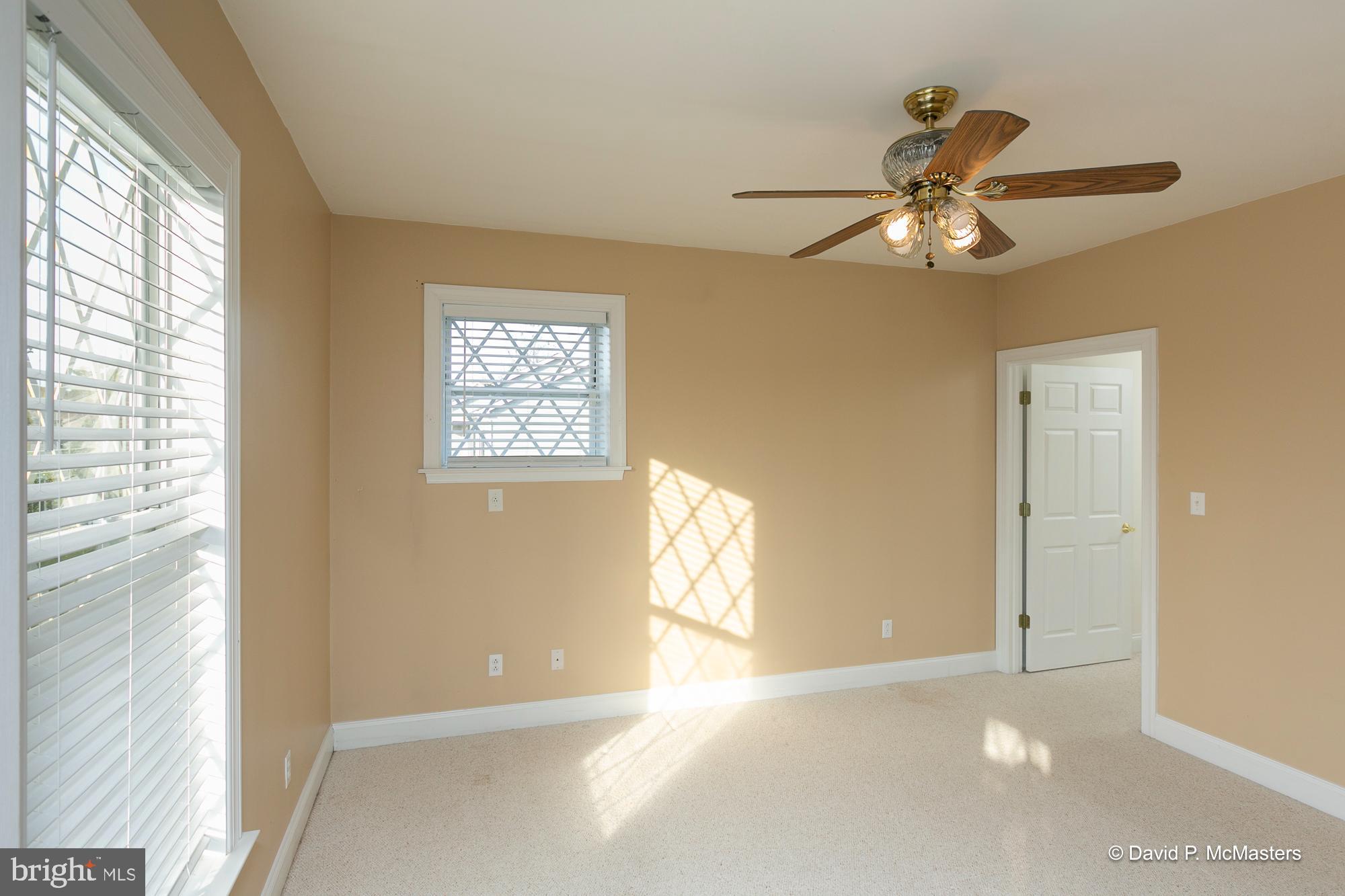 FAIRFAX FARMS - Residential