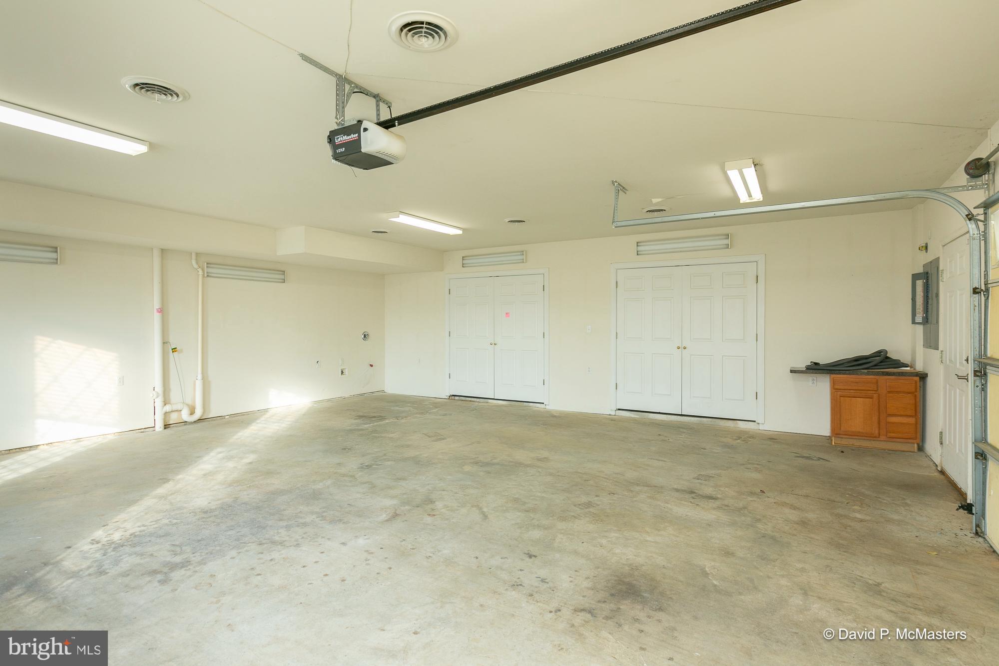 FAIRFAX FARMS - Residential