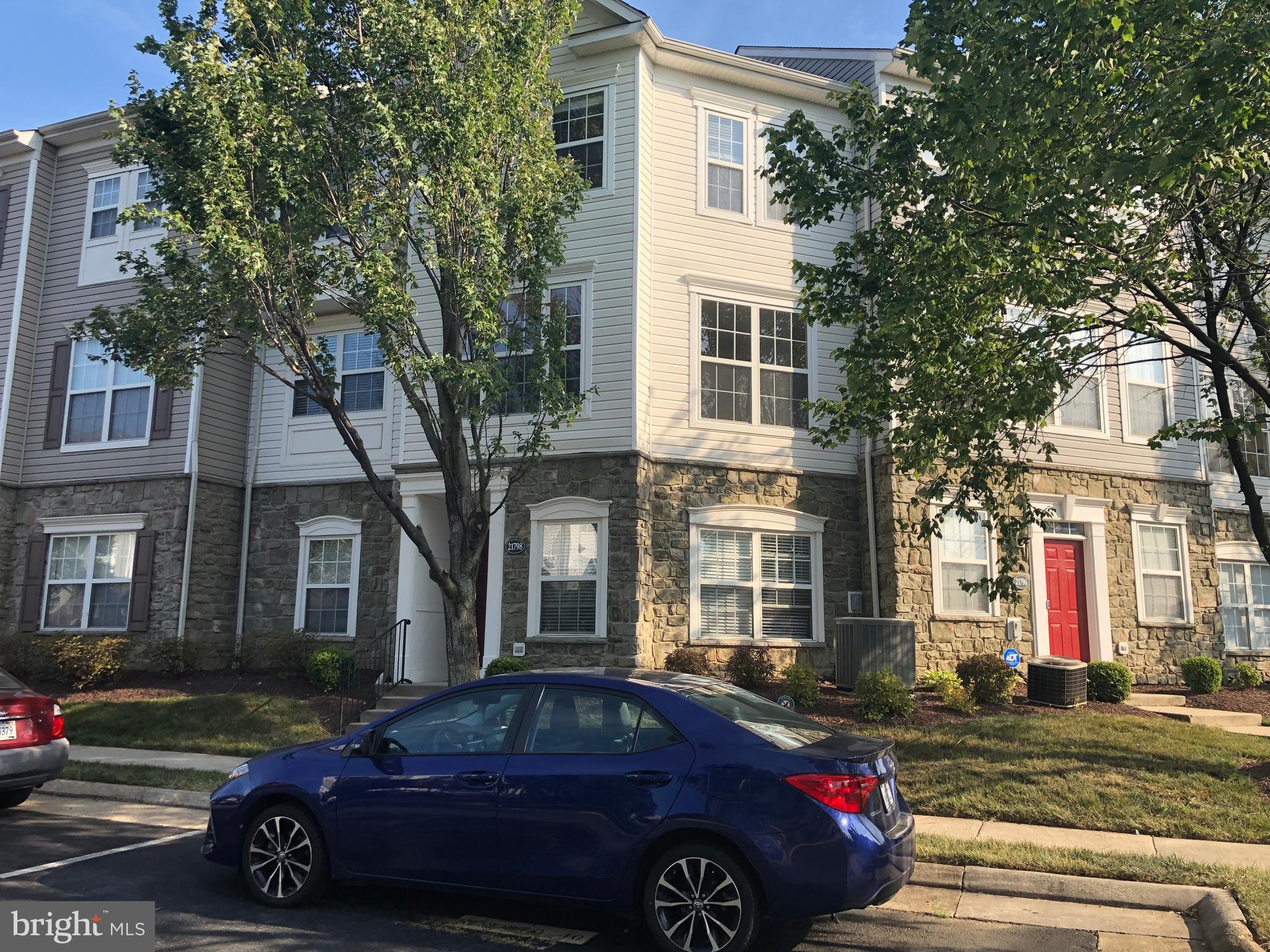 PARKSIDE AT ASHBURN - Residential Lease