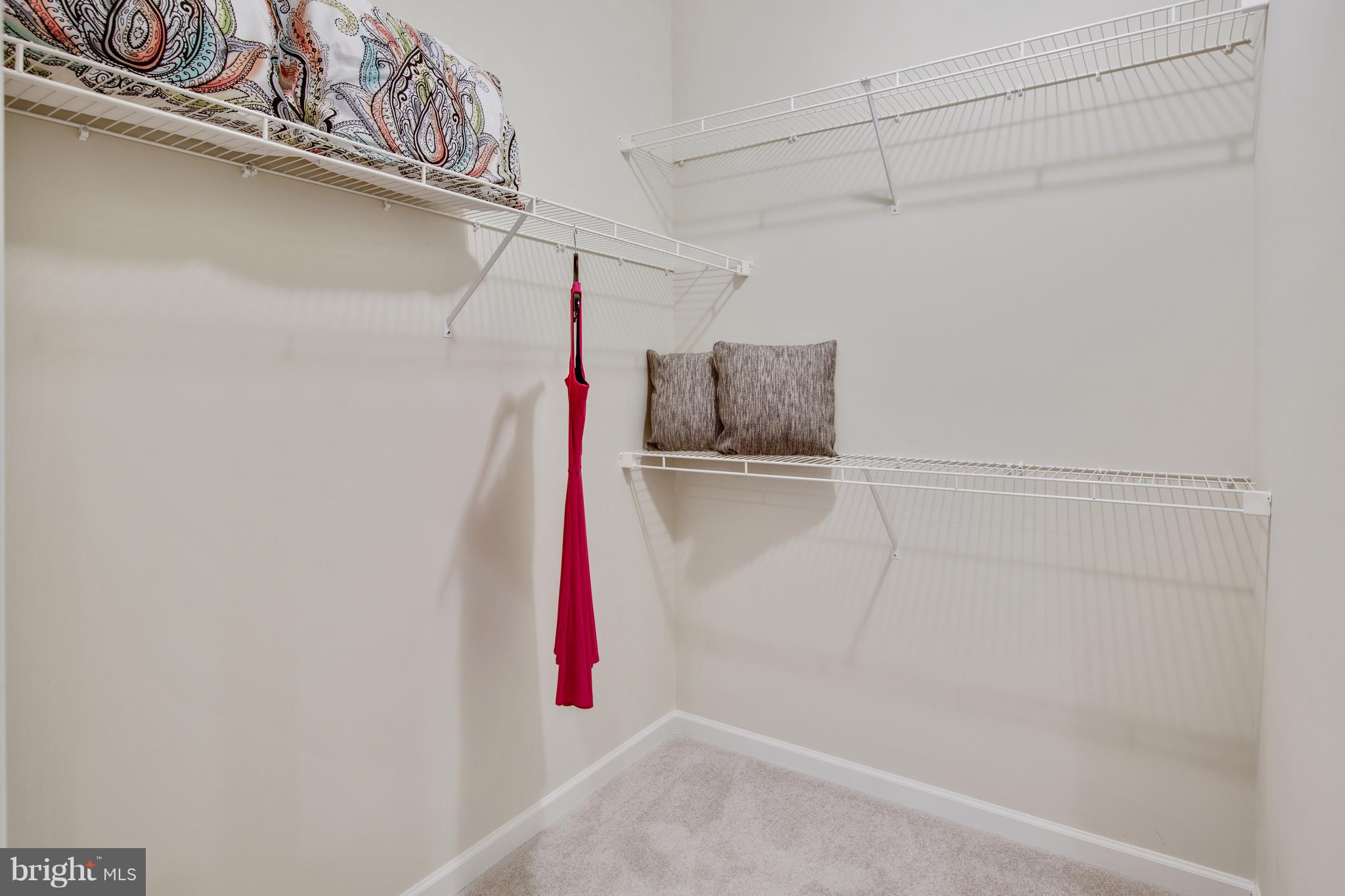 SEVERN HOLLOW - Residential