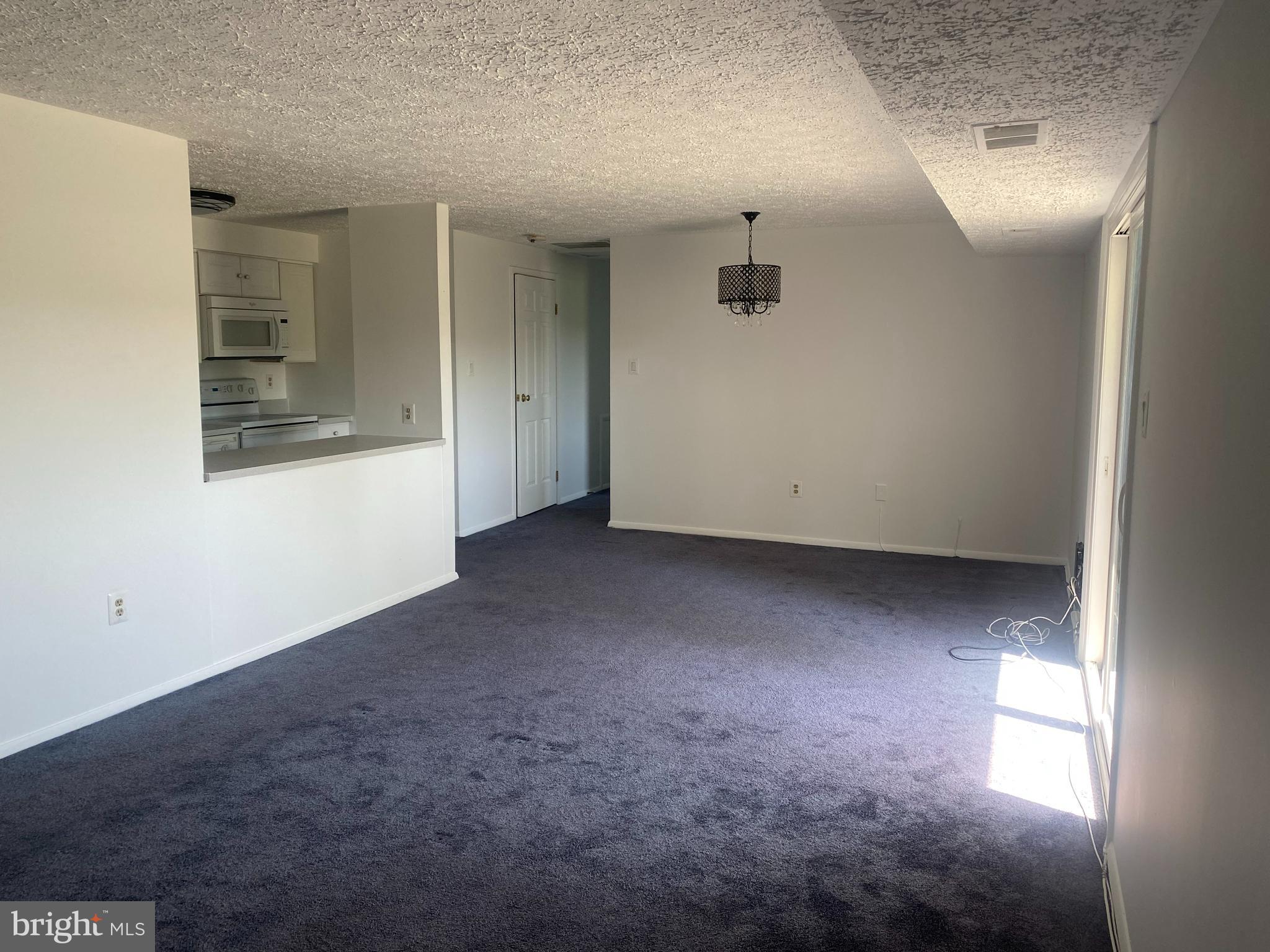 GUNNERS LAKE - Residential Lease