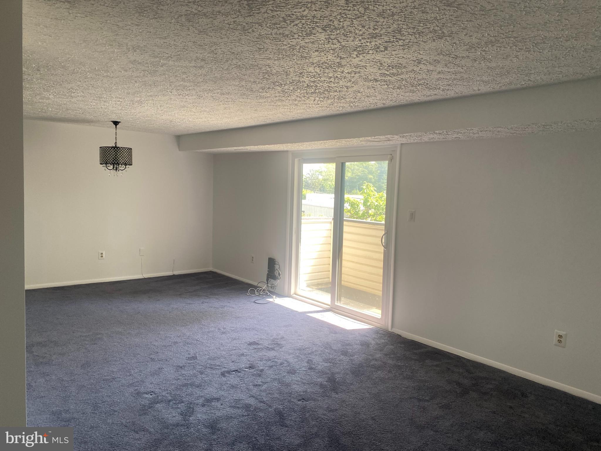 GUNNERS LAKE - Residential Lease