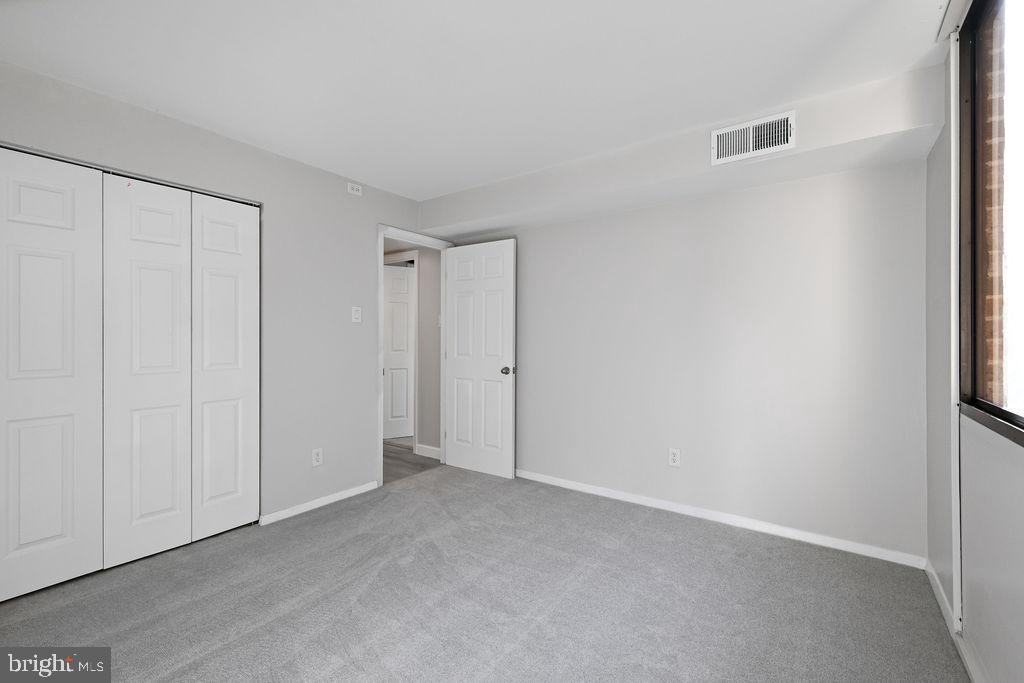 SAXONY SQUARE - Residential