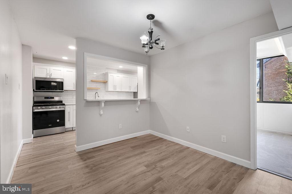 SAXONY SQUARE - Residential